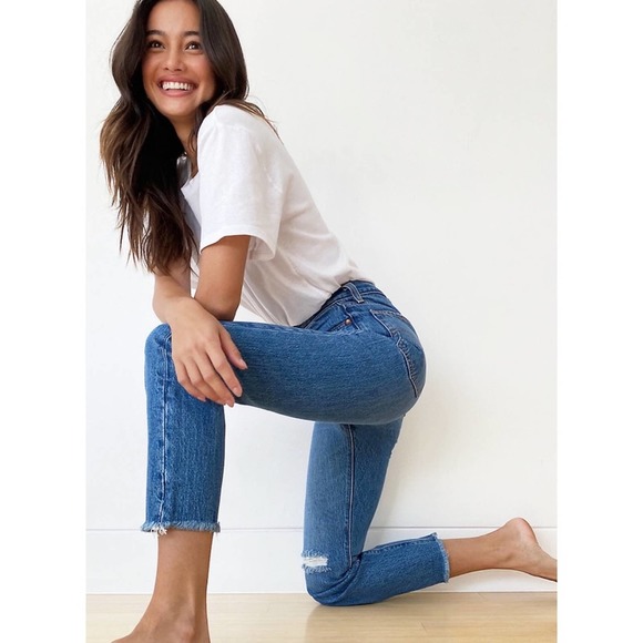 NEW Levi’s Premium Wedgie Icon Straight Jeans (size 27) - Picture 7 of 12